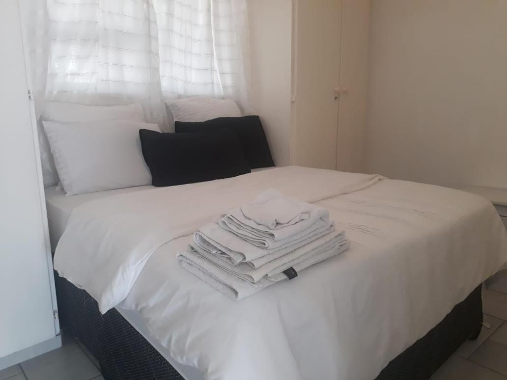 The Apartment On Katherine Street In Central Sandton ヨハネスブルグ エクステリア 写真