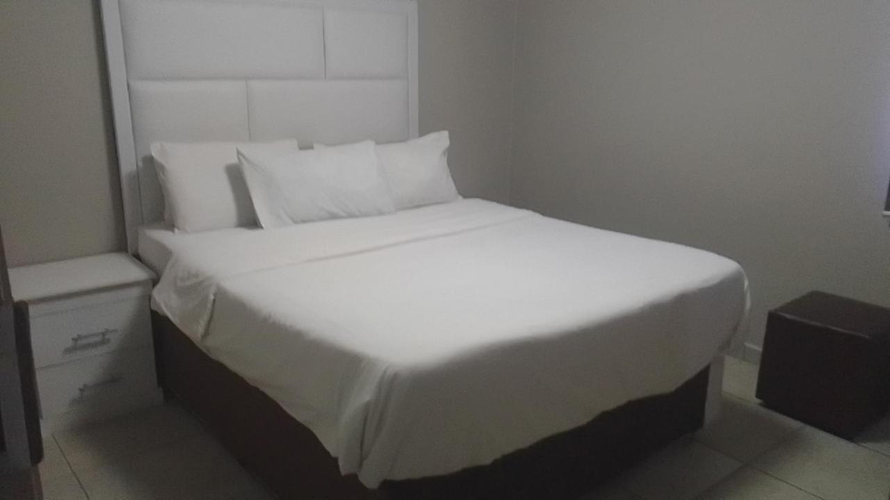 The Apartment On Katherine Street In Central Sandton ヨハネスブルグ エクステリア 写真